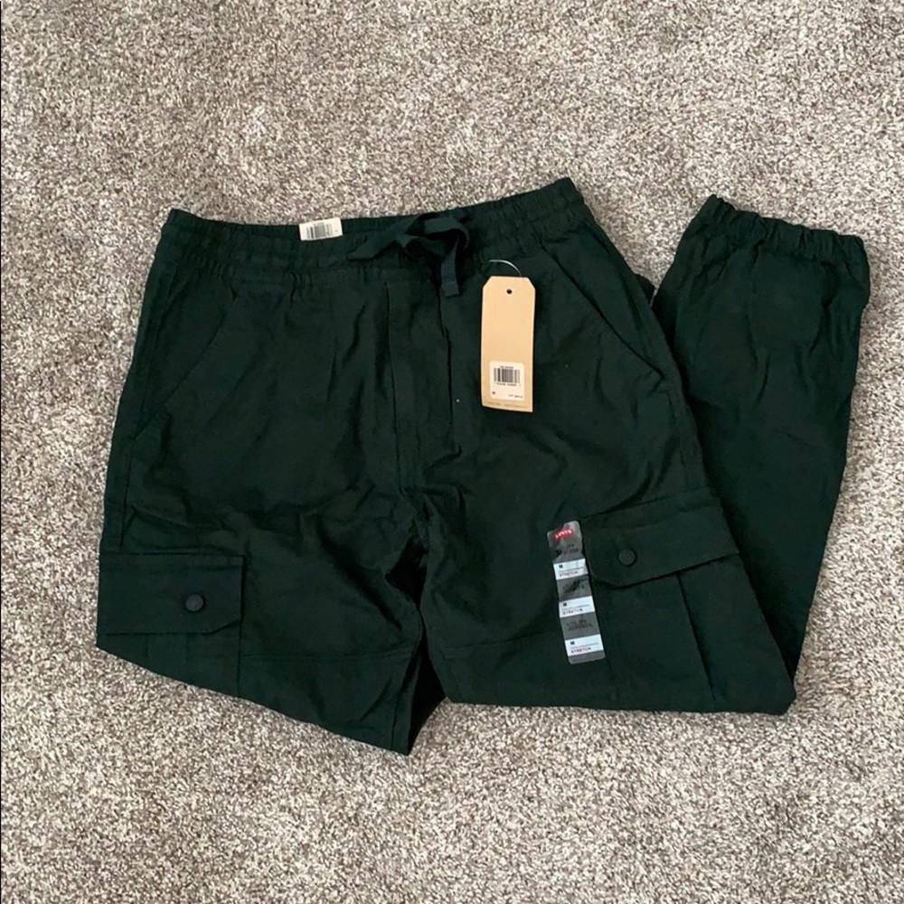 Levi’s Chino Joggers “Utility Joggers”